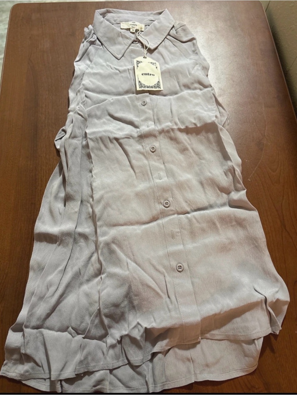 Light Gray Button-Up Shirt with Key Hole Sleeves